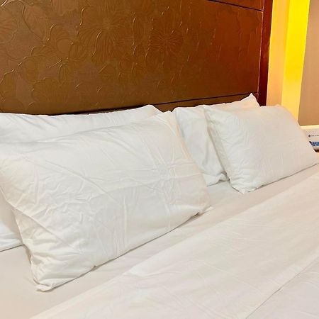 Luxury Hotel Type Condo Near Naia Manila Airport Paranaque City Exterior foto